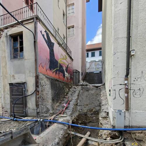 Mise en place de nouveaux collecteurs d’eaux claires entre la Rue Basse et la rue Francillon.